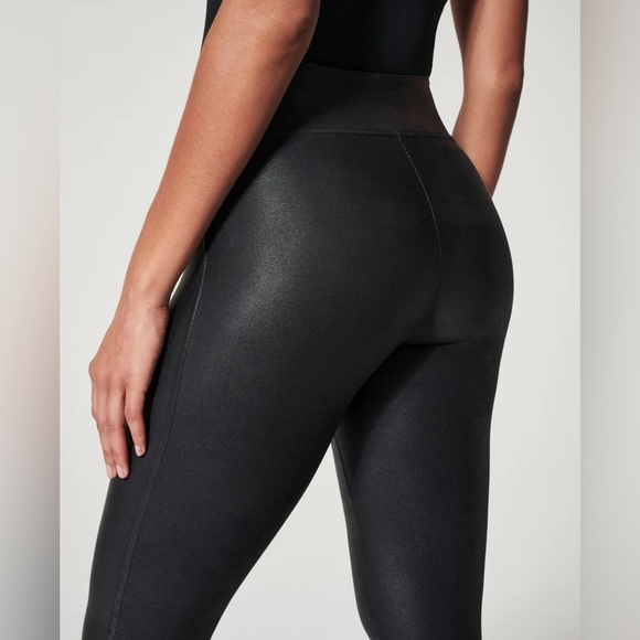 NWT Spanx Authentic Faux Leather Leggings Black Women's Size Small - Picture 3 of 5